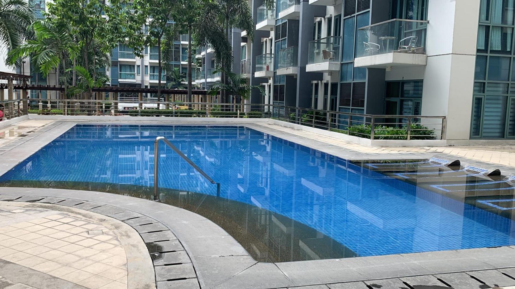 One Palm Tree Villas Condominium - Studio 2Nd Fl With Balcony - Across Terminal 3 Airport Pasay Eksteriør bilde